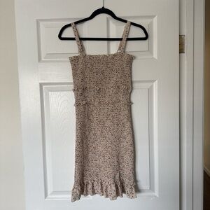 🌺Love Tree DUSTY PINK Floral Smocked Mini Dress Size L Great Condition 🌺
